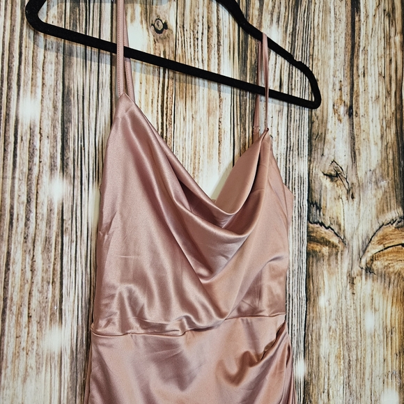 Marthea nwt pink satin cowl neck asymmetrical midi dress size xs - Picture 2 of 10